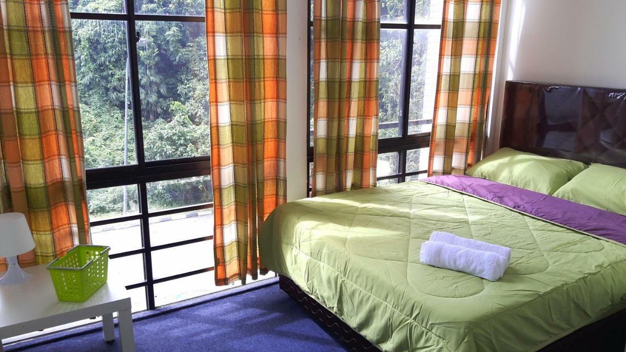 Ez Lodgings Kampong Gadong Exterior foto